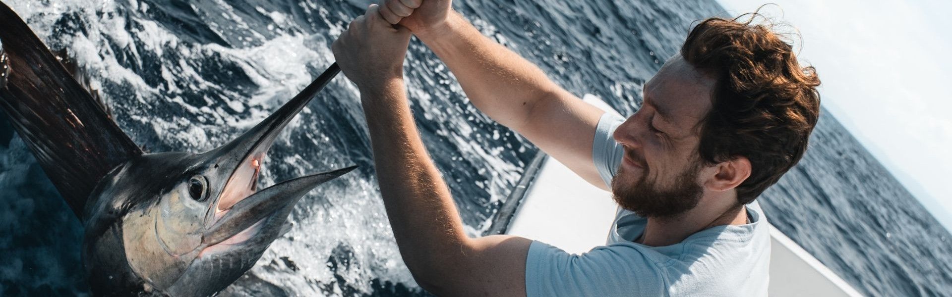 Featured testimonial background